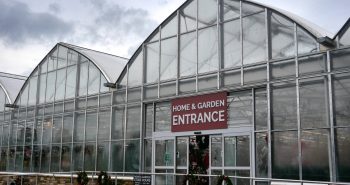 Retail greenhouse aesthetic to earn money attracting more customers